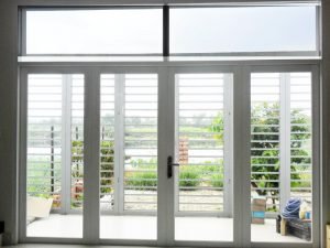 cửa nhôm kính bị xệ